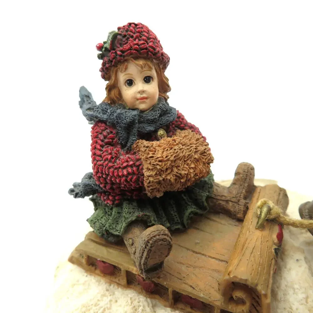 Yesterday's Child Courtney w/ Phoebe Over the River Dollstone Collection Figure